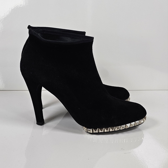 Stuart Weitzman Black Heeled Ankle Boots with Silver Accents Size 10 - Picture 1 of 9